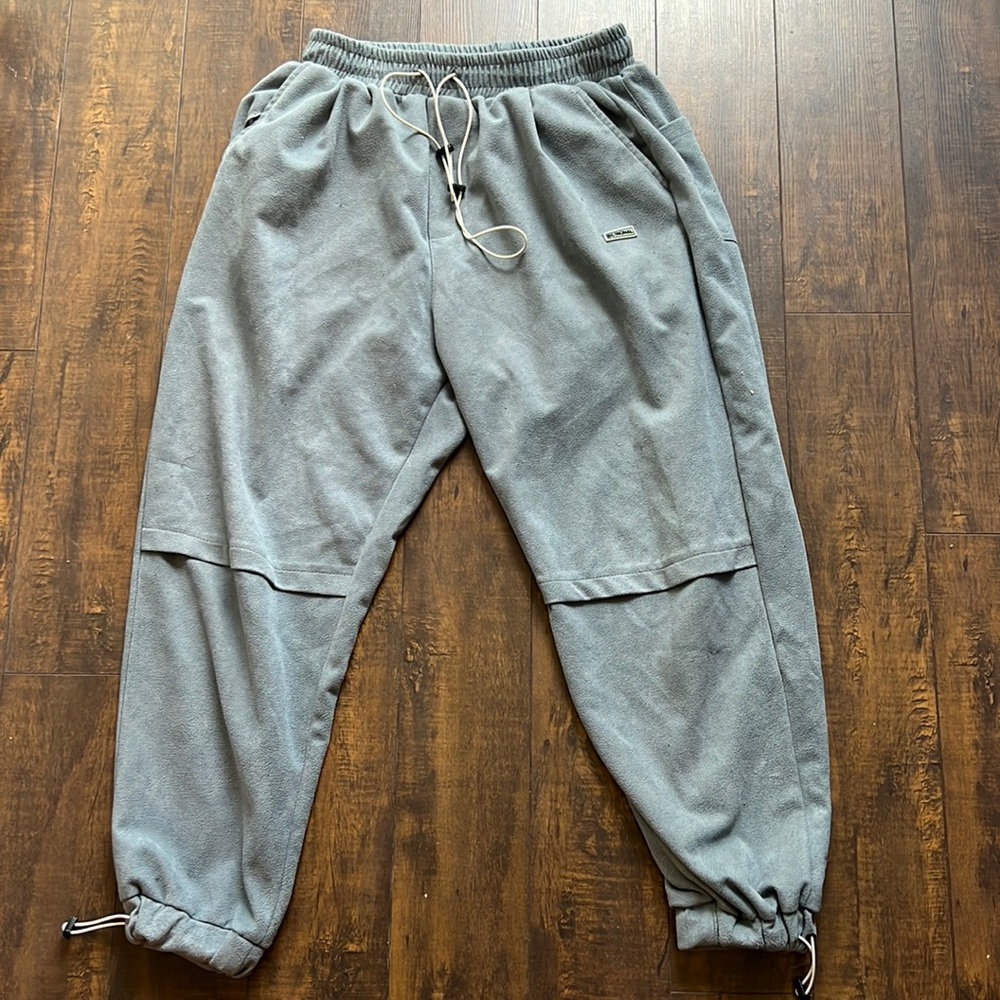 SWEATPANTS